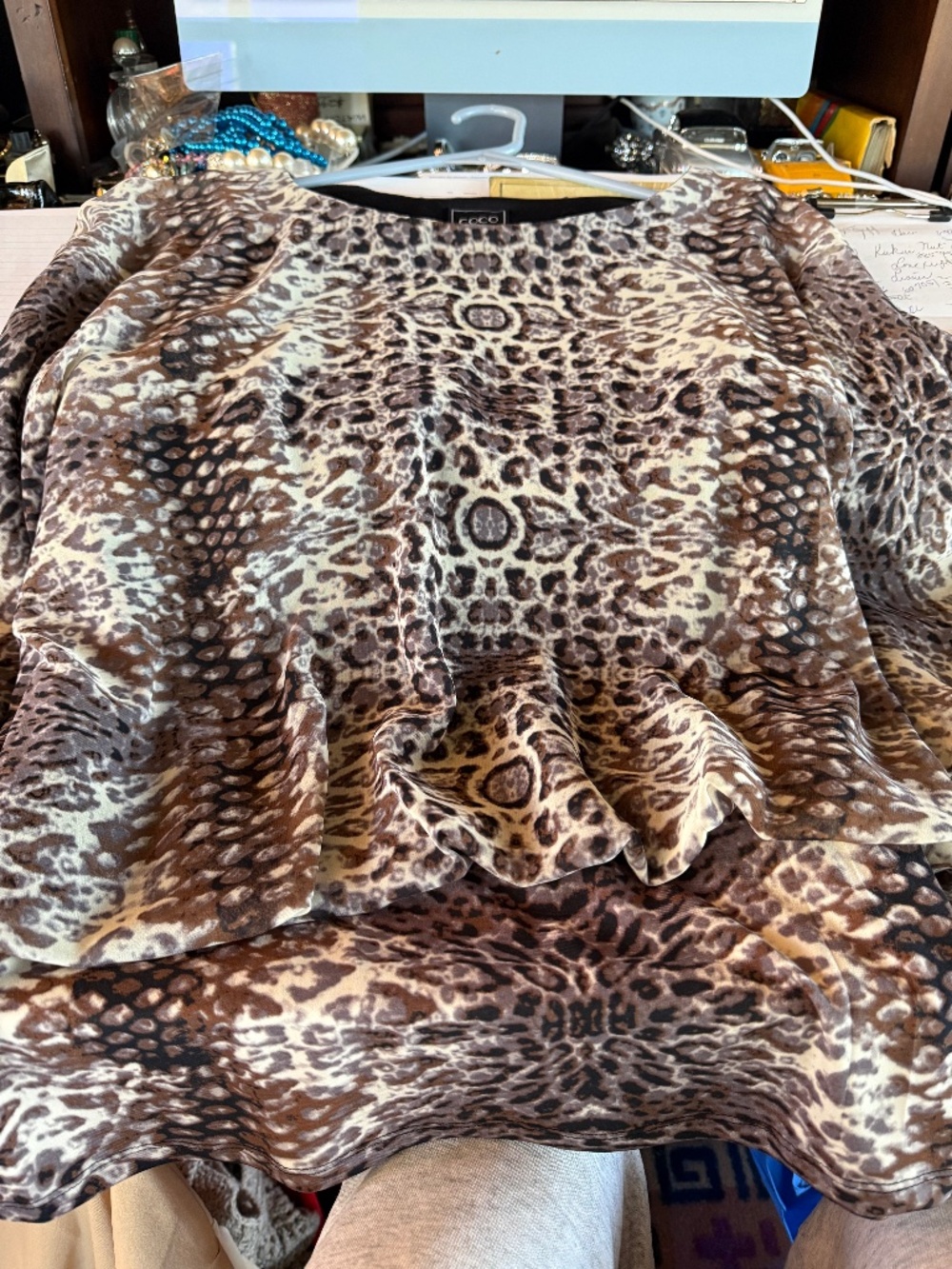 ANIMAL PRINT DRESSY BLOUSE COCO BIANCO SIZE LARGE WORN ONCE